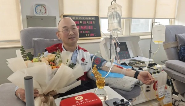 赞！退役军人，献血满300次至少救下390人
