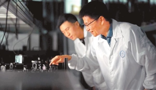 光之所向（弘扬科学家精神 这才是我们该追的星）