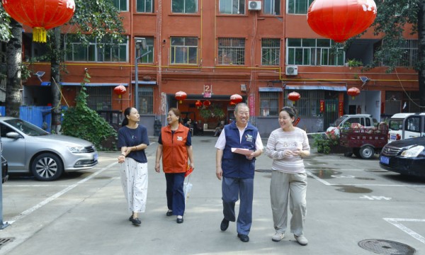 “网”百姓小事，“格”民生大题