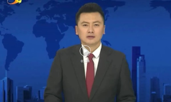 寒夜游客落水  城管紧急救援