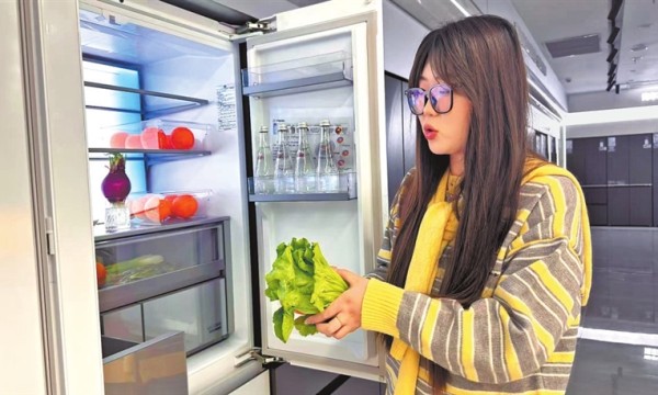 回望2025 平凡成就非凡 微光照亮荣光